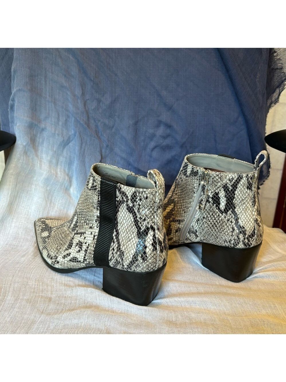 Snakeskin Booties - EUC - Size 8.5 - Picture 4 of 6